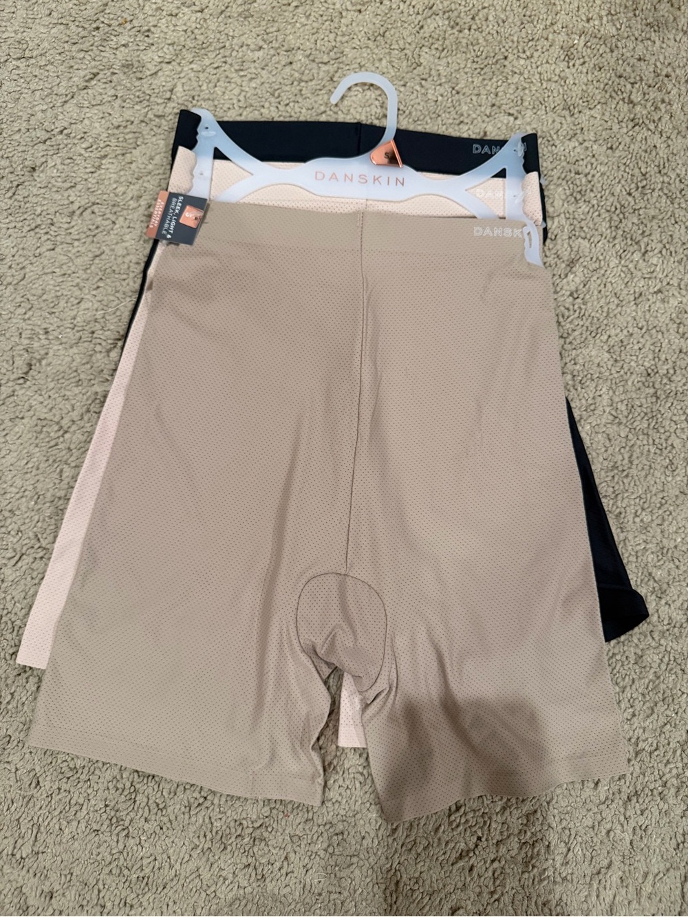 “New” Danskin Sleek Light & Breathable Shaping Shorts sizeS,M,L,XL